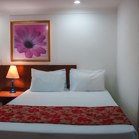 Hotel Dan Inn Curitiba Centro By Nacional Inn Ngoại thất bức ảnh