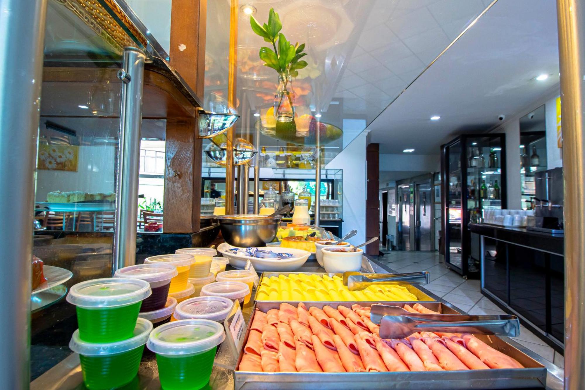 Hotel Dan Inn Curitiba Centro By Nacional Inn Ngoại thất bức ảnh