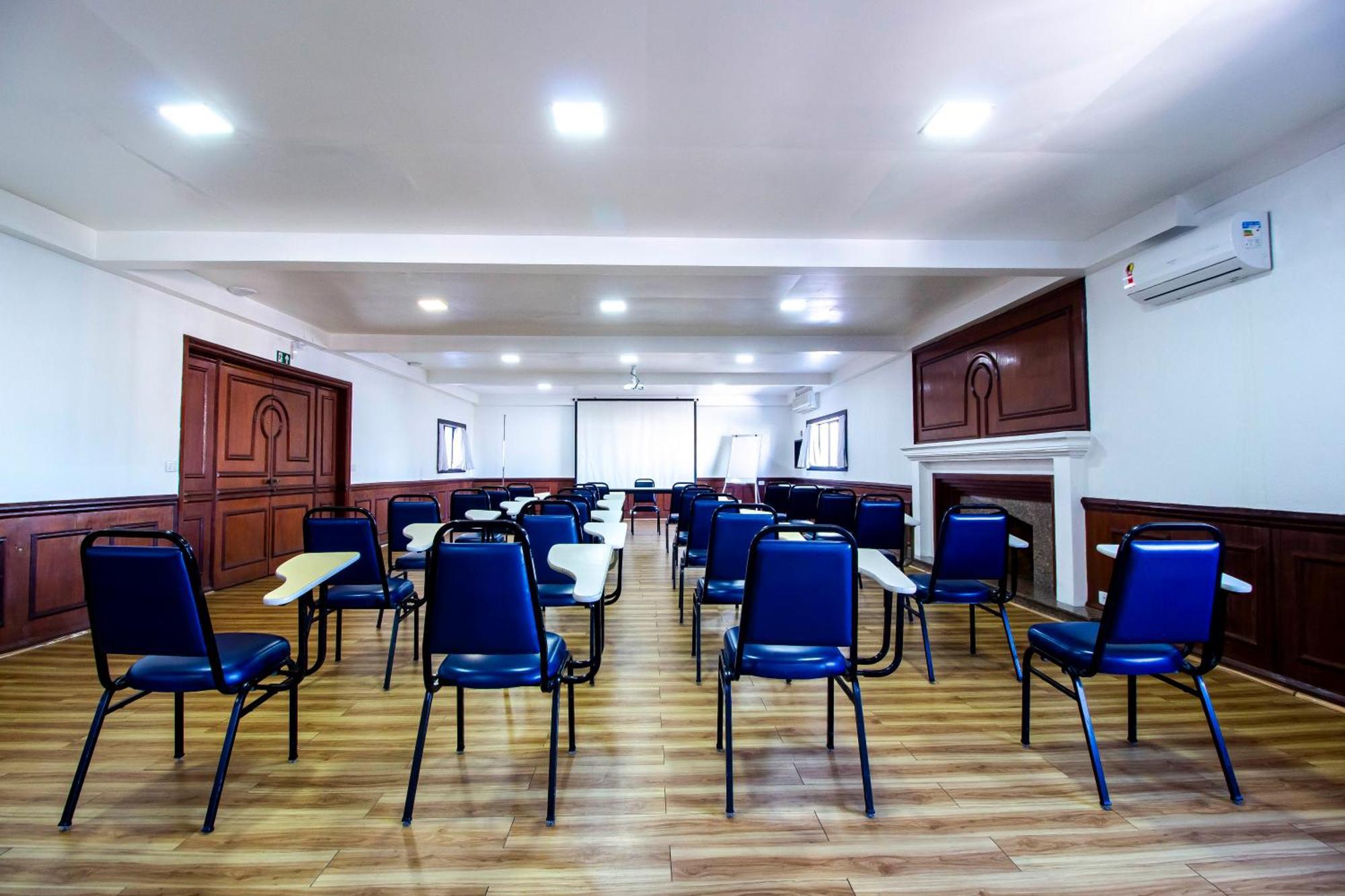 Hotel Dan Inn Curitiba Centro By Nacional Inn Ngoại thất bức ảnh