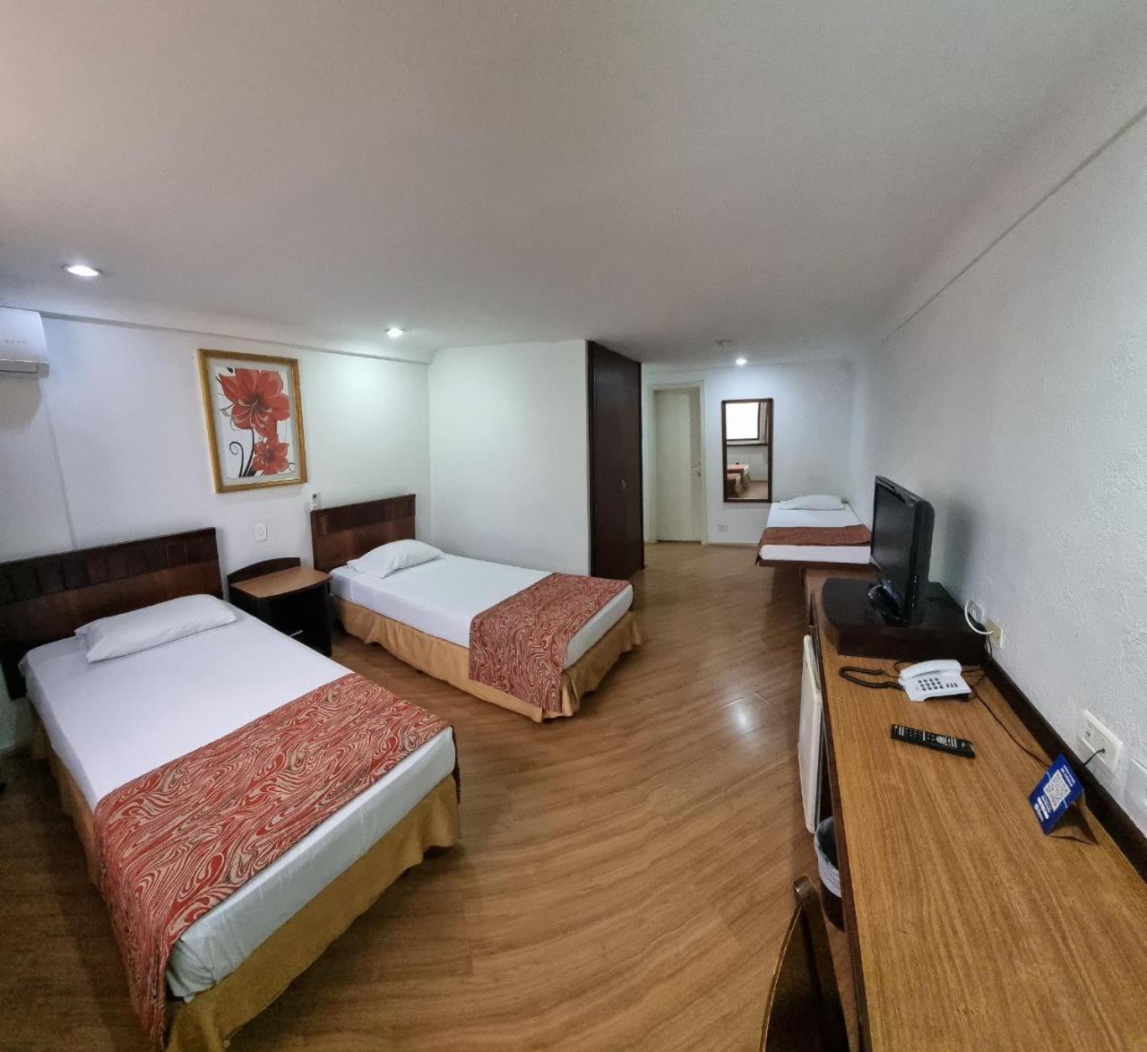 Hotel Dan Inn Curitiba Centro By Nacional Inn Ngoại thất bức ảnh